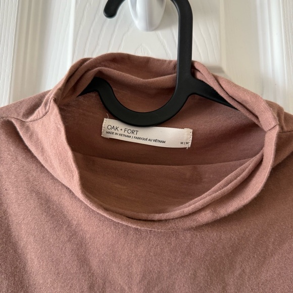 Oak + Fort Basic Mock Neck Long Sleeve Shirt/Top in Tan/Brown Size Medium - Picture 2 of 6